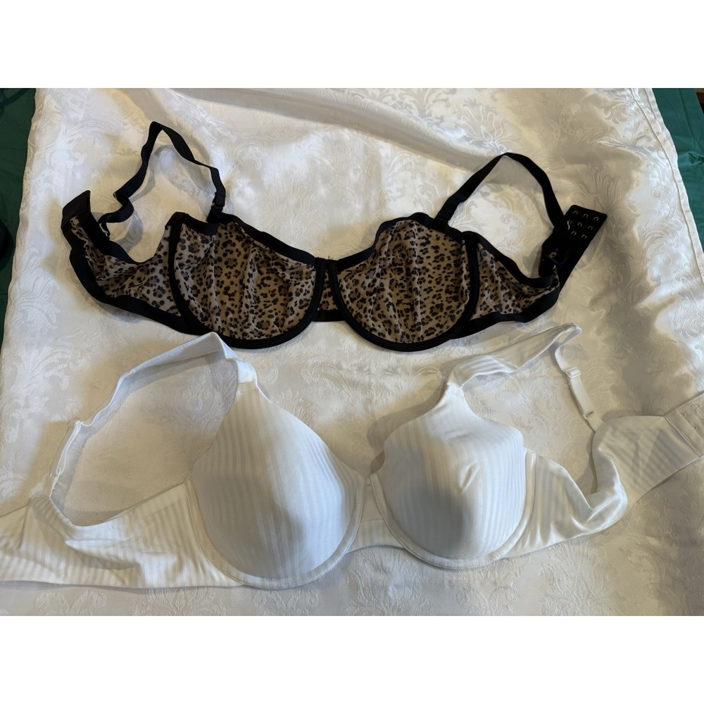 Playtex CUUP lot Of 2 Bras, 38C,‎ 48F